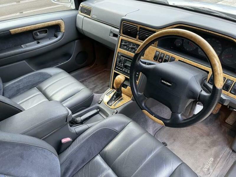 S90