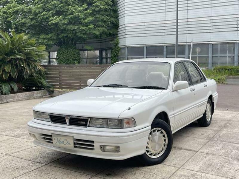 MITSUBISHI GALANT