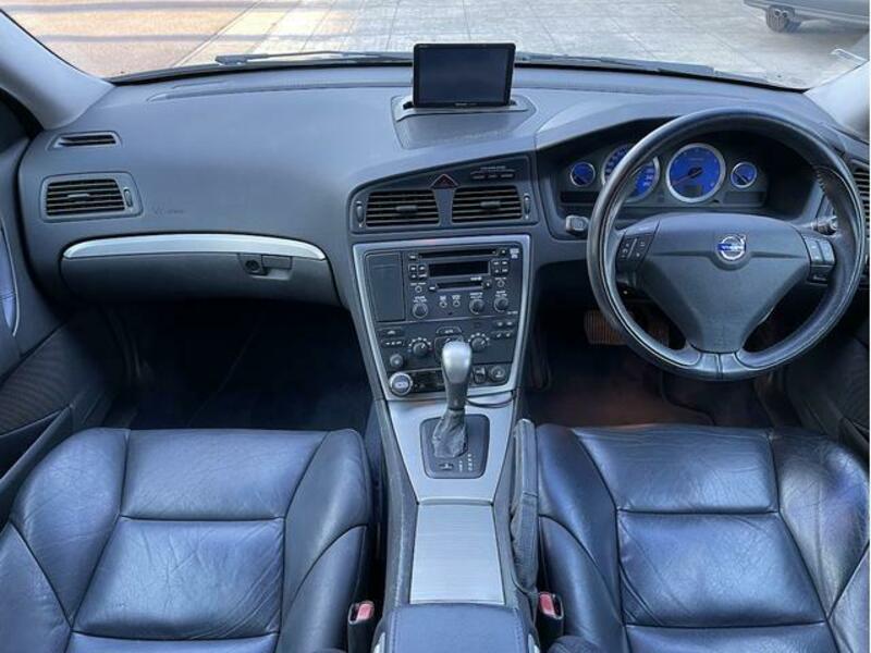 V70