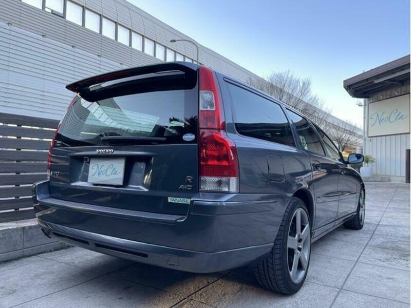 V70