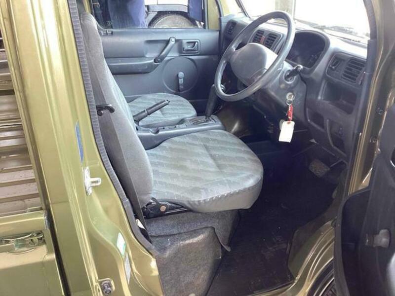 CARRY TRUCK