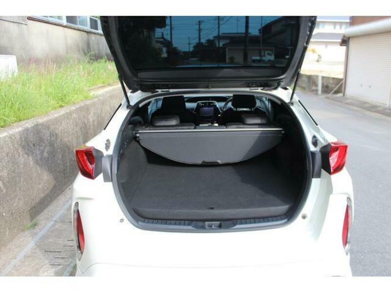 PRIUS PHV