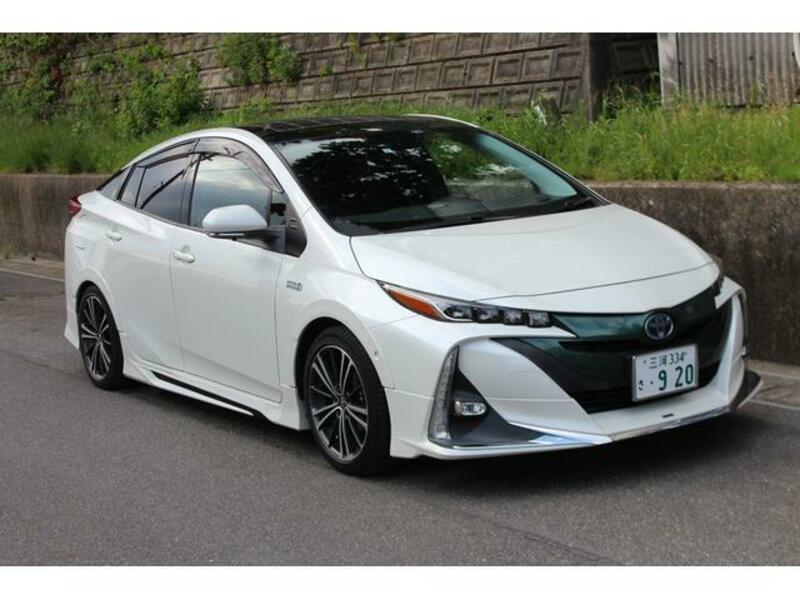 TOYOTA PRIUS PHV