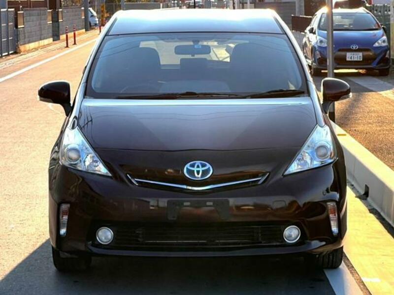 PRIUS ALPHA