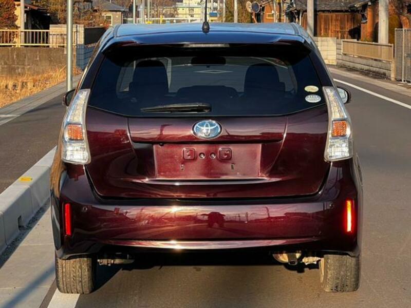 PRIUS ALPHA