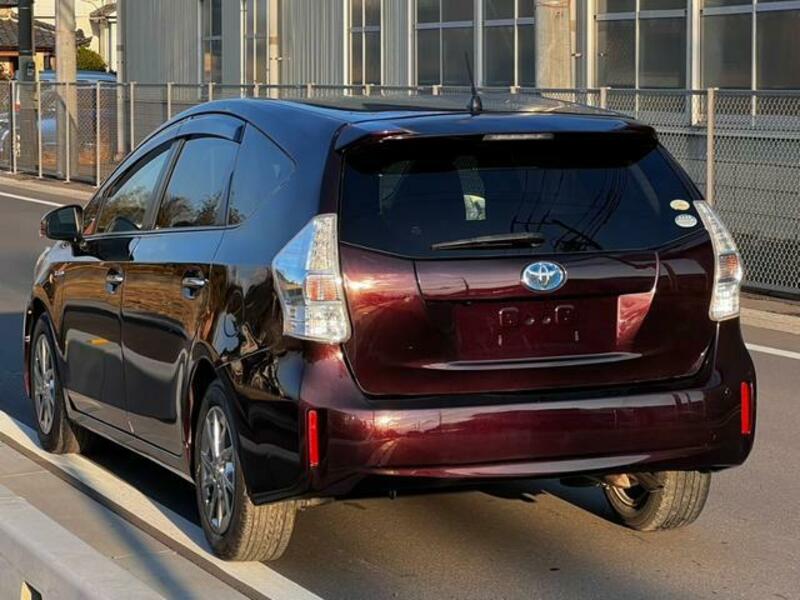 PRIUS ALPHA