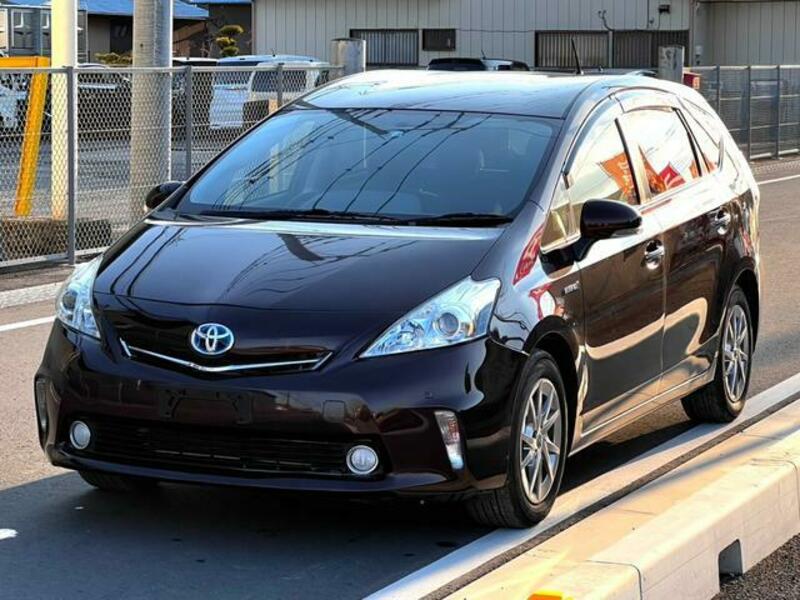 PRIUS ALPHA