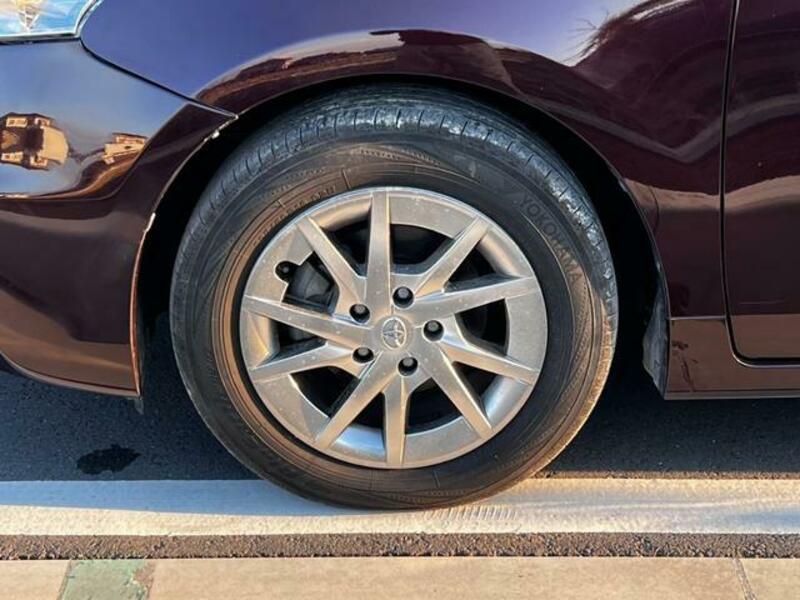 PRIUS ALPHA