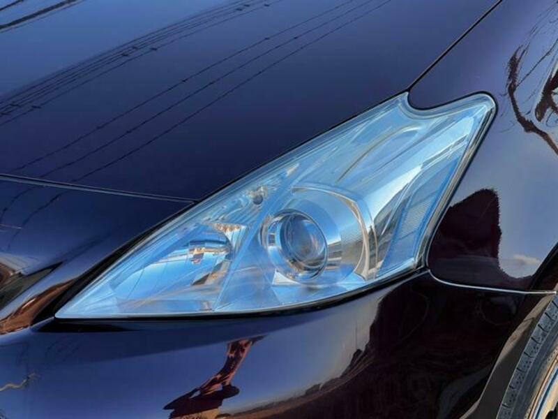 PRIUS ALPHA