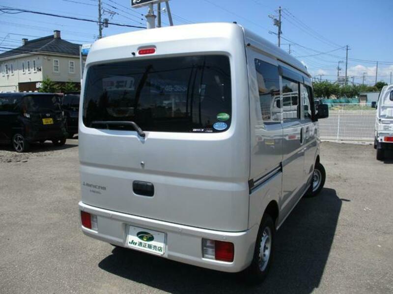 MINICAB VAN