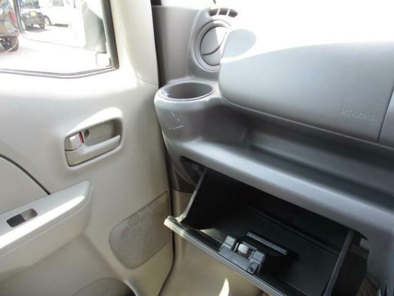 MINICAB VAN