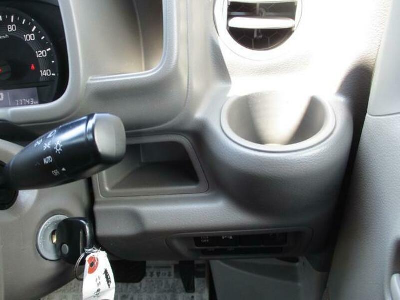 MINICAB VAN