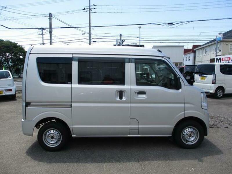 MINICAB VAN