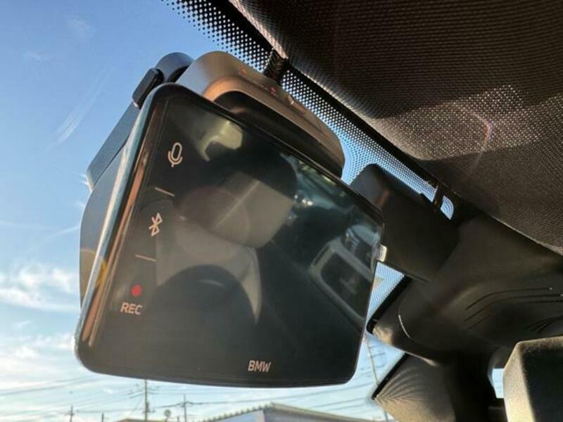 4 SERIES