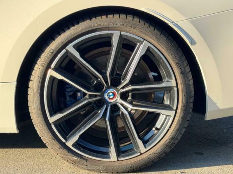 4 SERIES