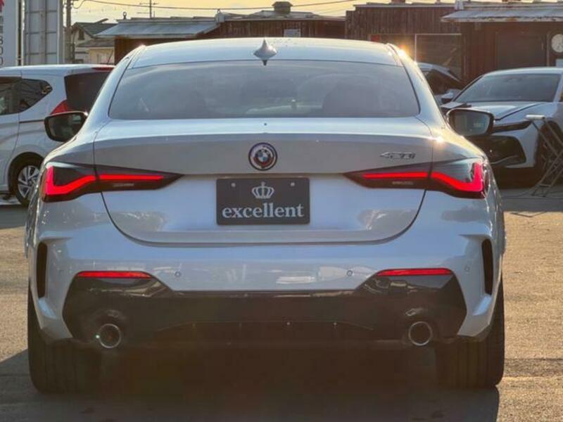 4 SERIES