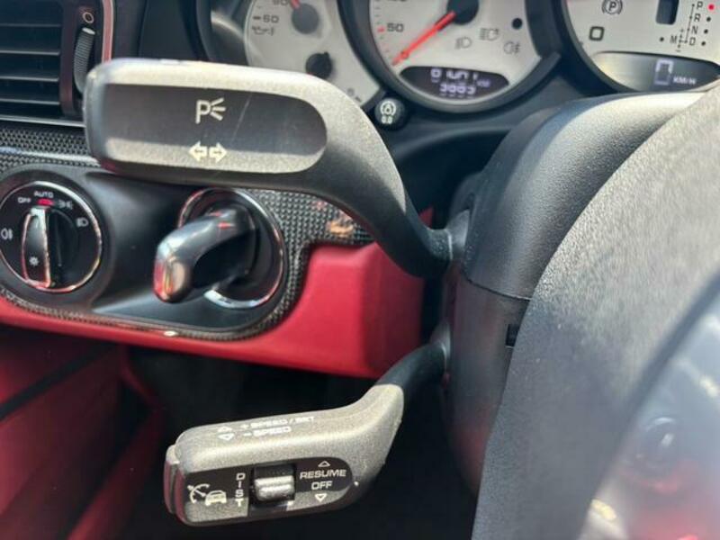 911