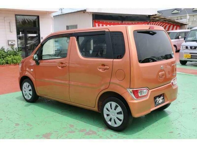 WAGON R