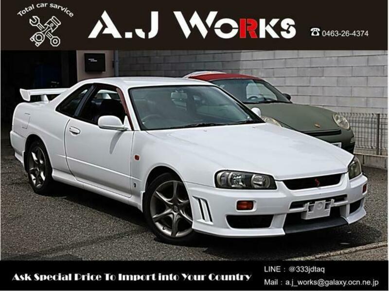 NISSAN SKYLINE