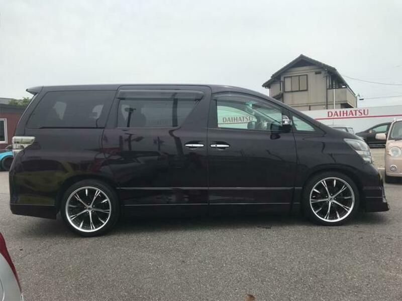 VELLFIRE