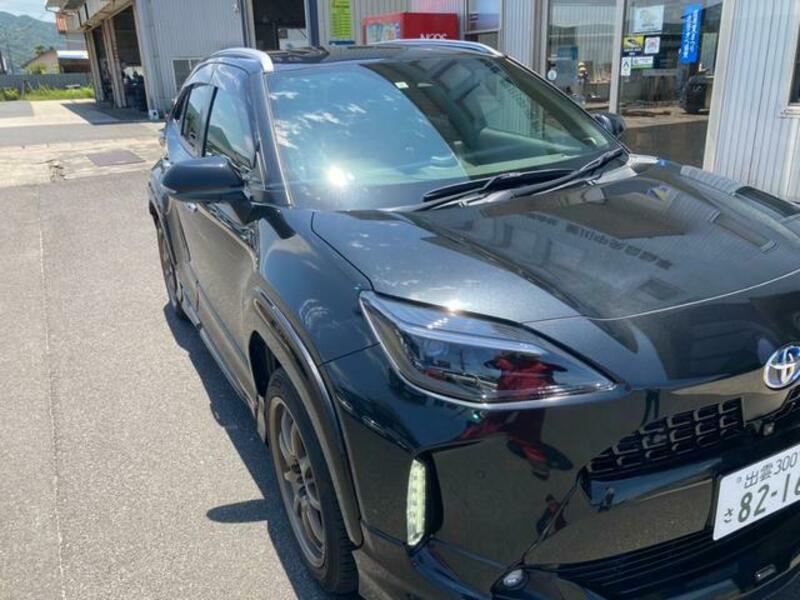YARIS CROSS