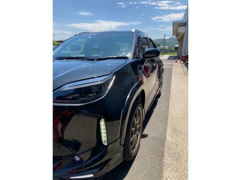 YARIS CROSS