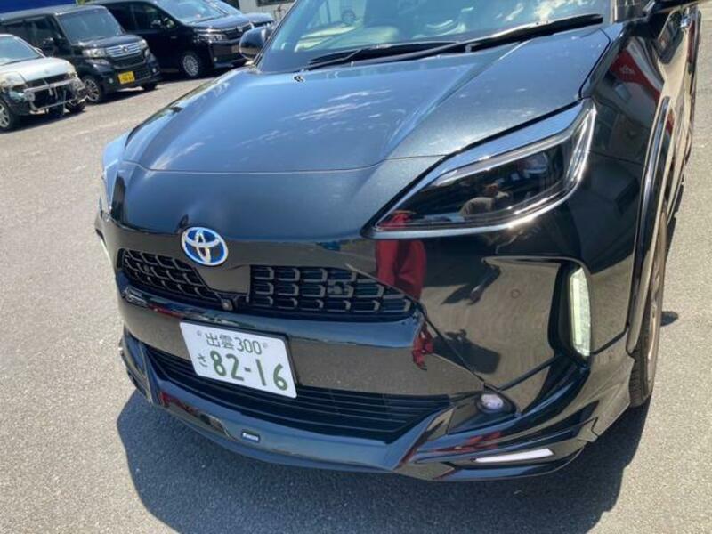 YARIS CROSS
