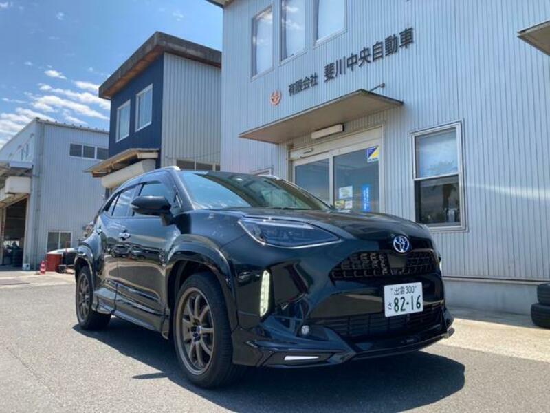TOYOTA YARIS CROSS