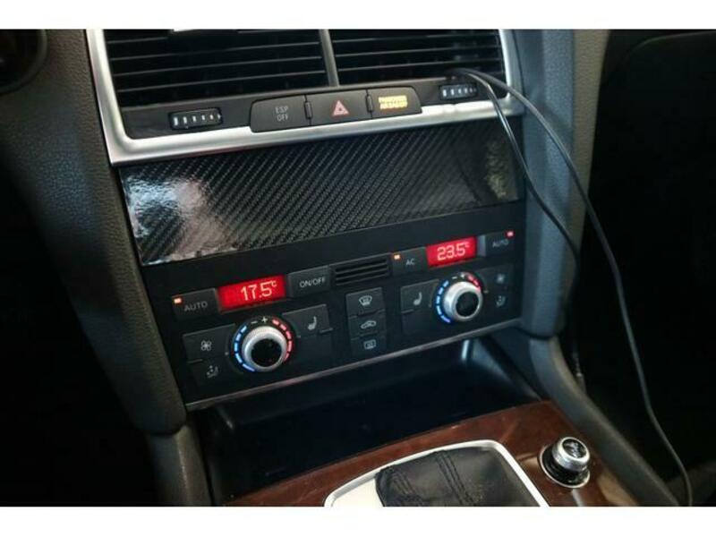 Q7