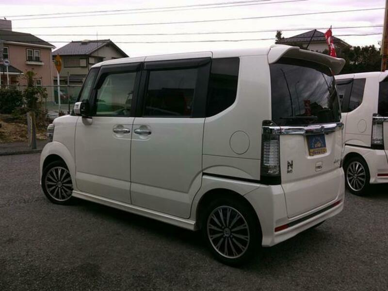 N BOX CUSTOM