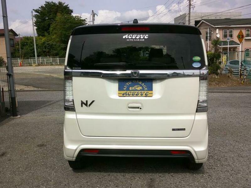 N BOX SLASH