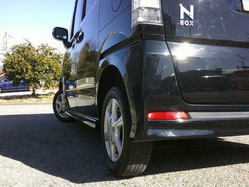 N BOX CUSTOM