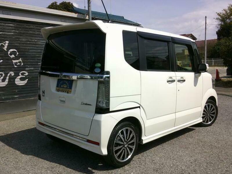 N BOX CUSTOM