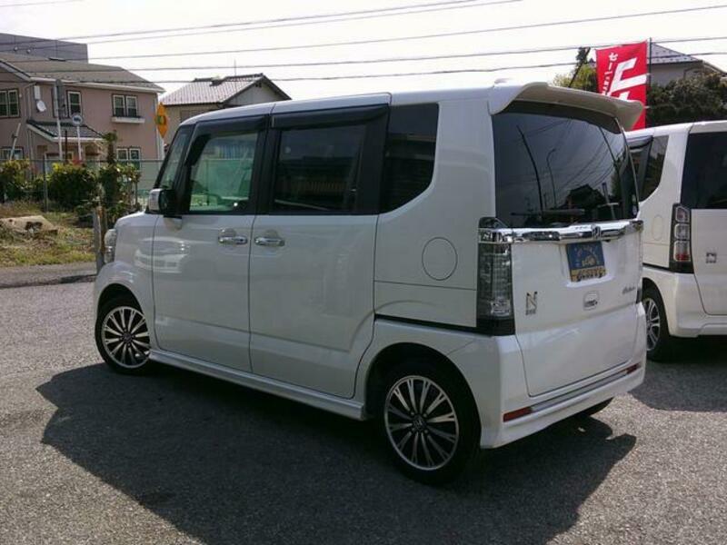 N BOX CUSTOM