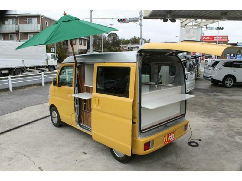 MINICAB VAN