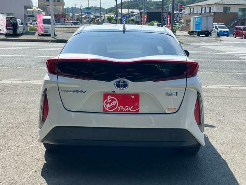 PRIUS PHV