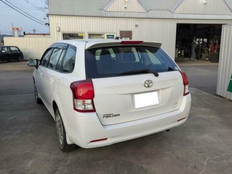 COROLLA FIELDER