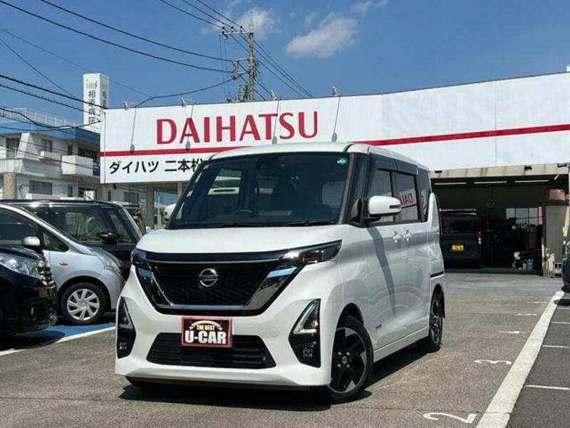 NISSAN ROOX