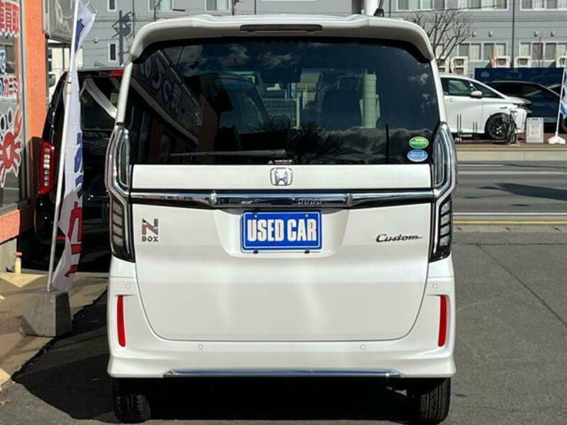 N BOX CUSTOM