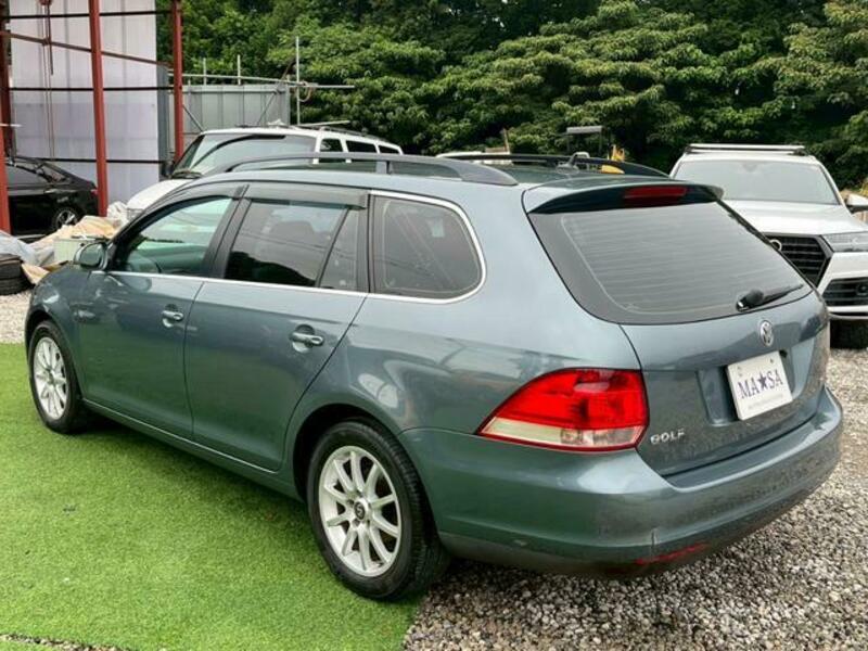 GOLF VARIANT