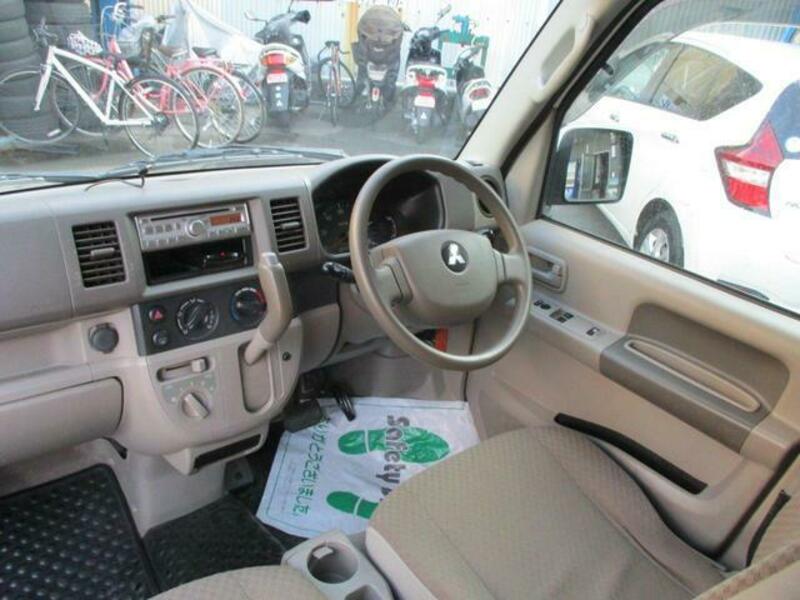 MINICAB VAN