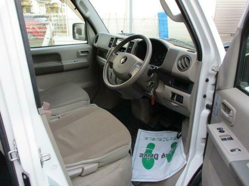 MINICAB VAN