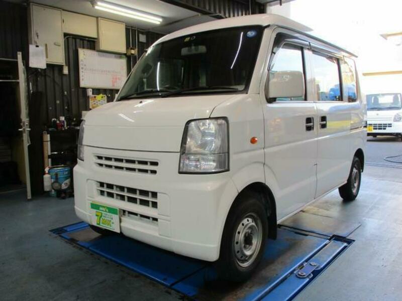 MITSUBISHI MINICAB VAN