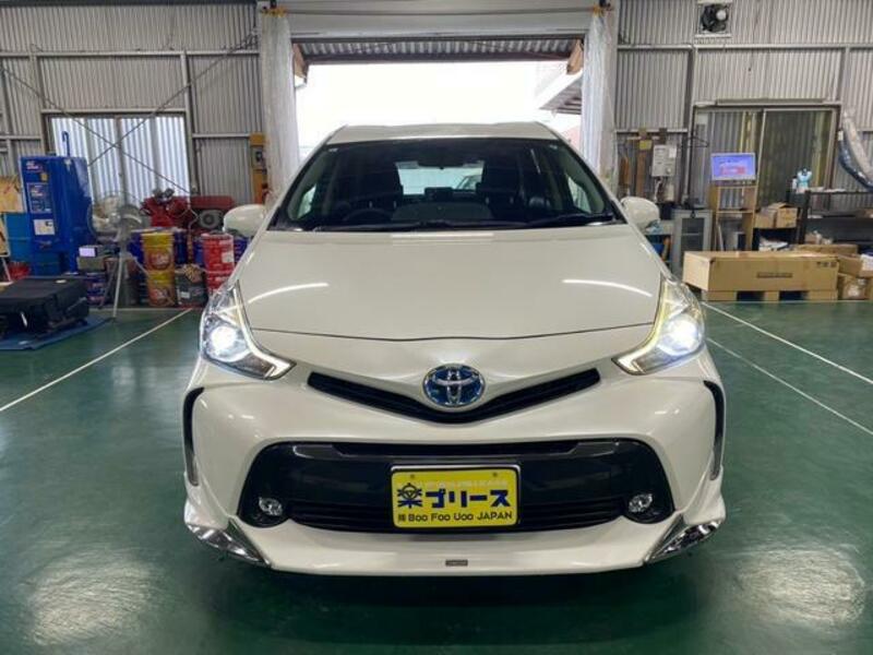 PRIUS ALPHA