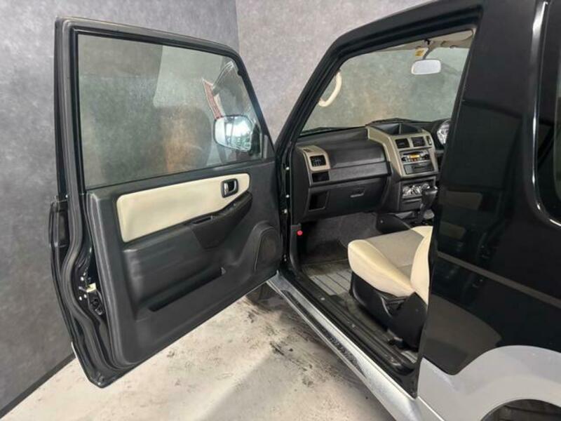 PAJERO MINI