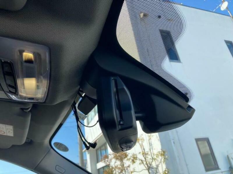 X1