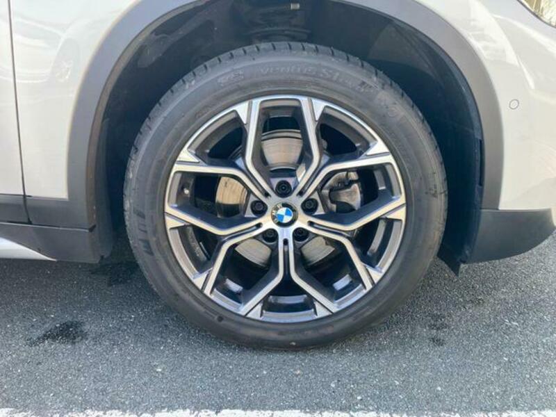 X1