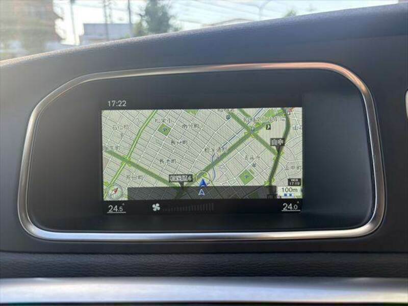 V40