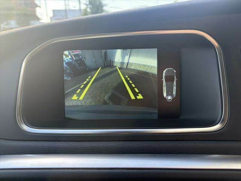 V40