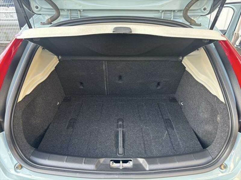 V40
